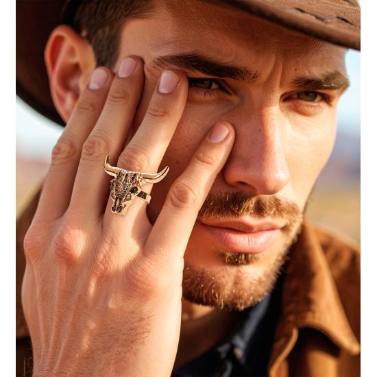 Anel de caveira de búfalo dourado