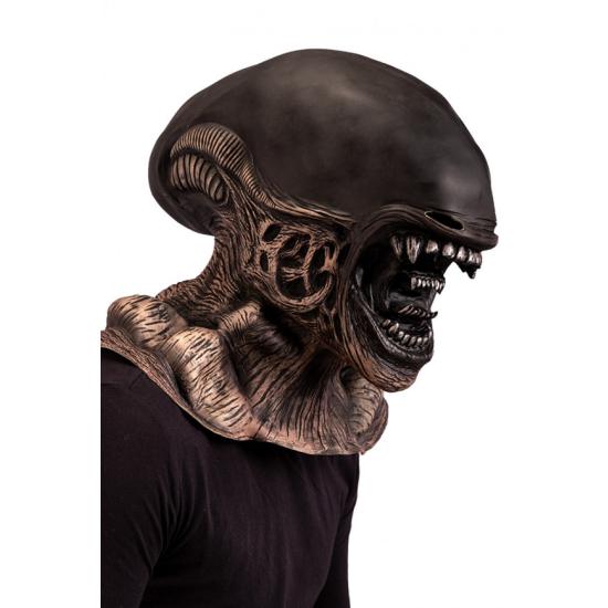 Máscara alienígena de látex com aba de papelão